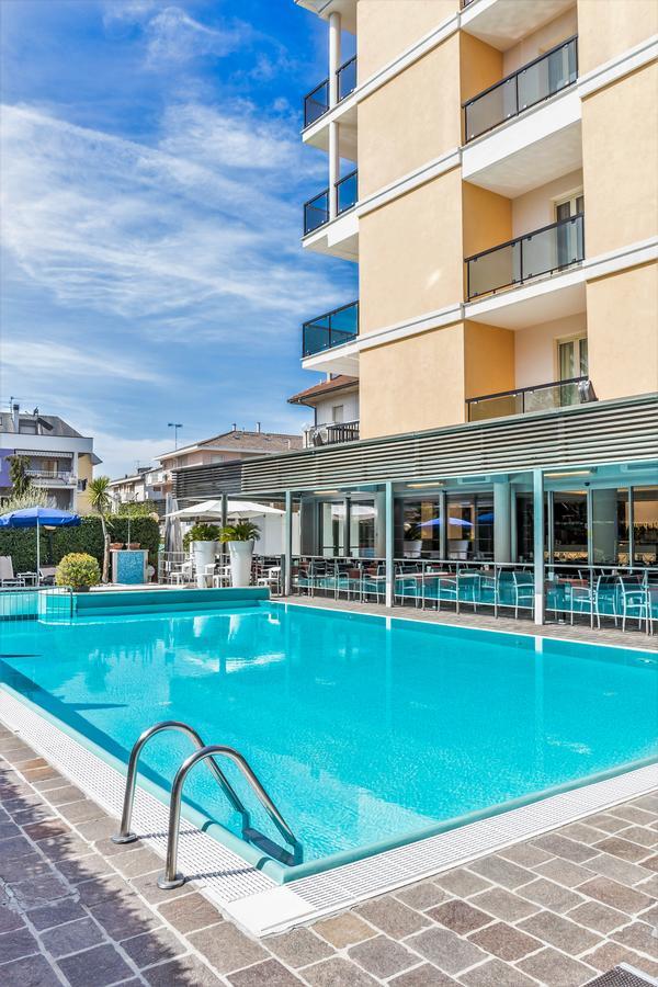 Hotel Imperial San Benedetto del Tronto Exterior photo